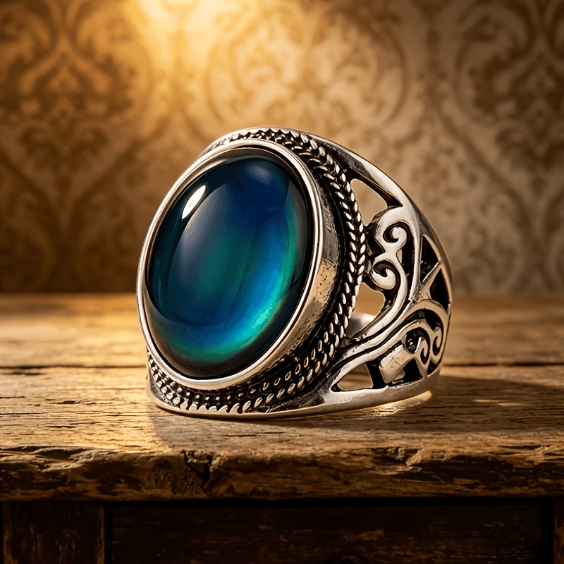 Retro Western Style Hollow Ring with Synthetic Zirconia